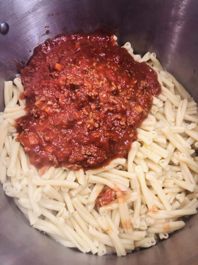 The best ever bolognese sauce recipe. The classic family favourite just got even better. Make this a tradition at your place!