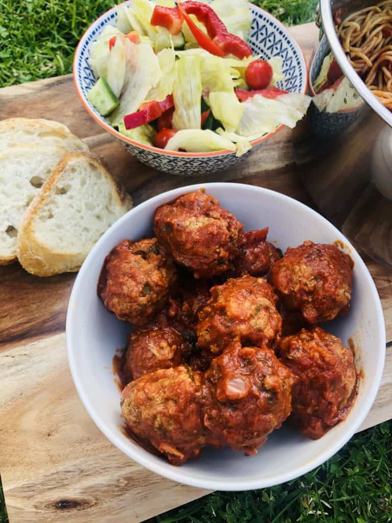 meatballs in tomato sauce