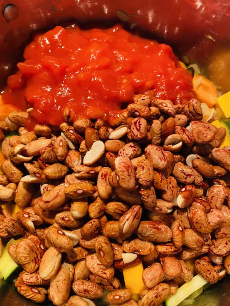beans and crushed tomatoes for soup 