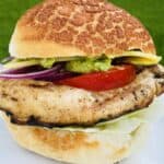 Healthy grilled chicken burgers