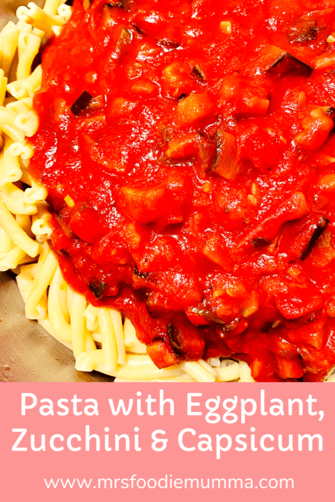 Pasta with eggplant and zucchini 