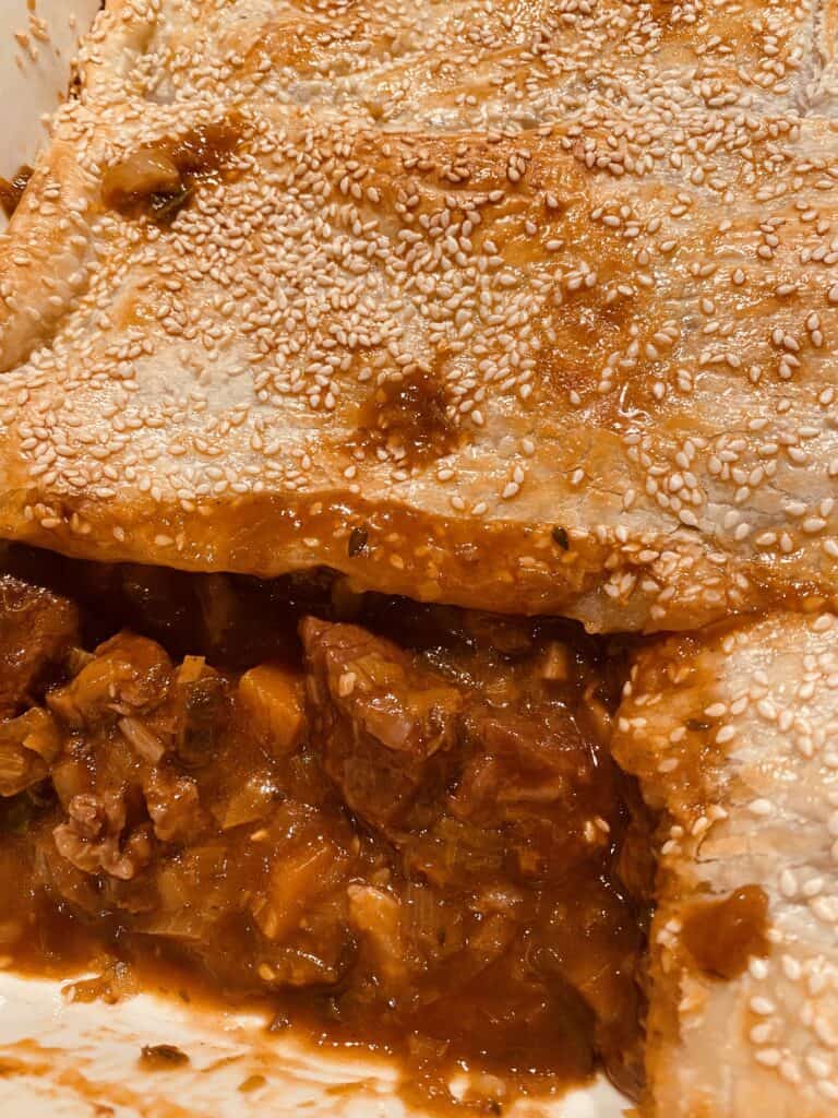 chunky beef and mushroom pie 