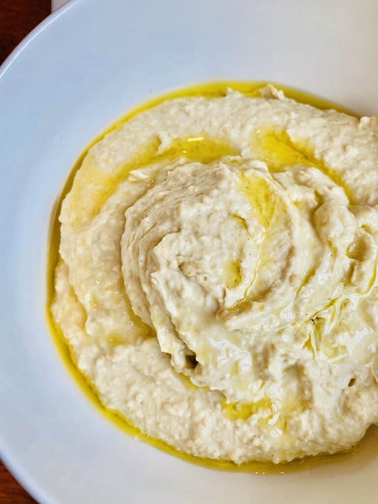 Easy hummus dip 