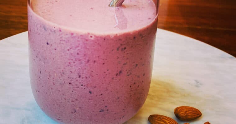 Chocolate Berry Breakfast Smoothie