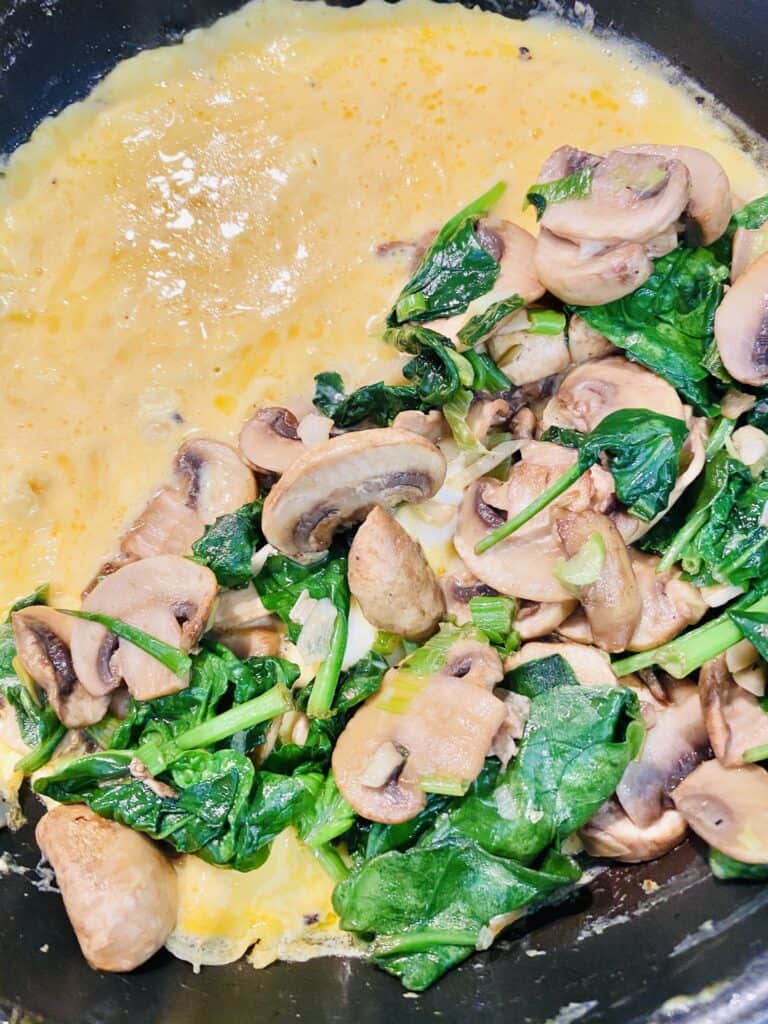 spinach and mushroom omelette 