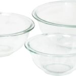 Pyrex set of three glass bowls