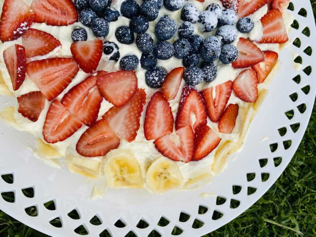 Summer Pavlova 